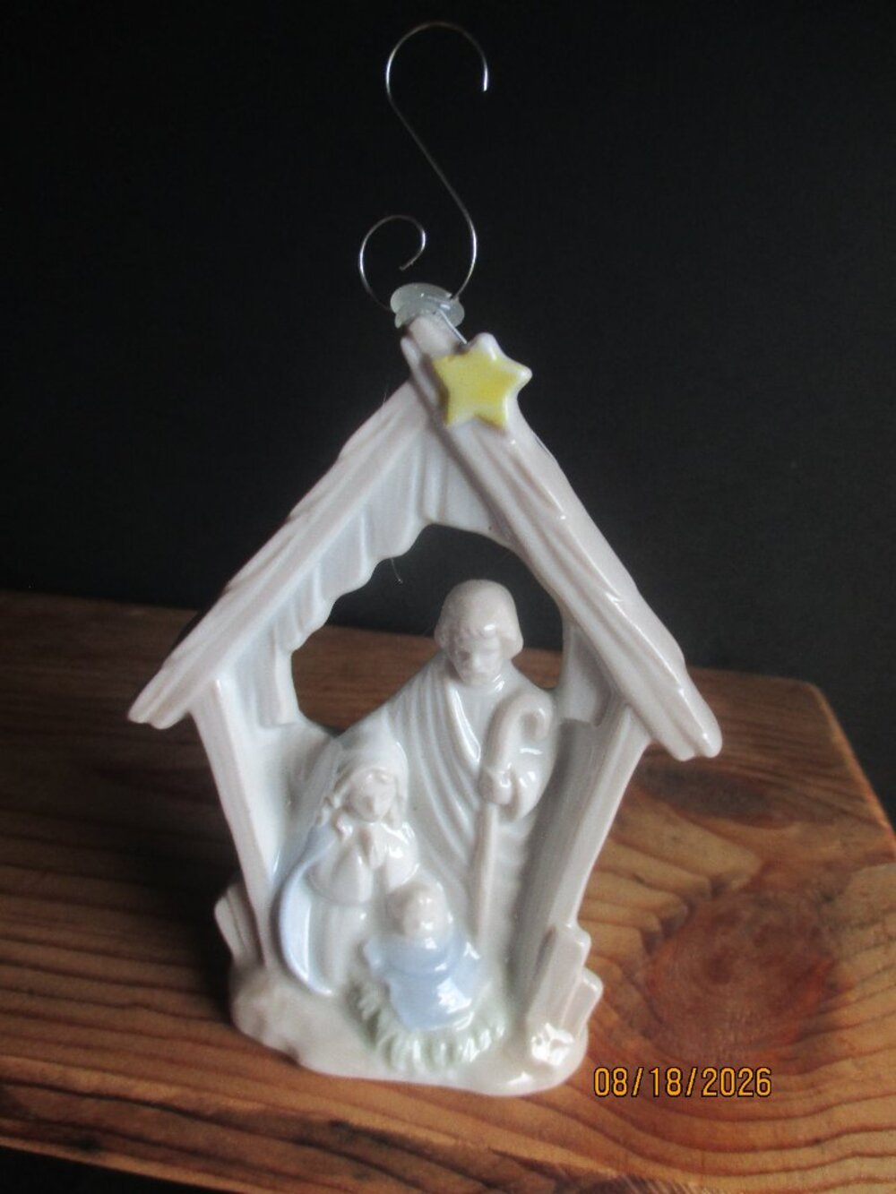 NORCREST CERAMIC NATIVITY ORNAMENT/JAPAN